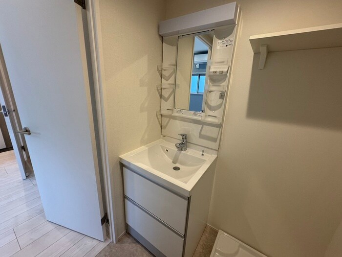 物件内観写真12　(洗面)