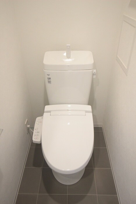 物件内観写真8　(トイレ)