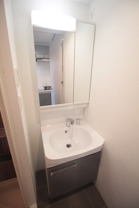 物件内観写真9　(洗面)