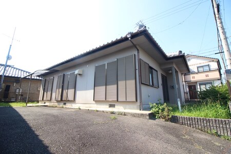 三ﾂ口今市場貸家外観写真