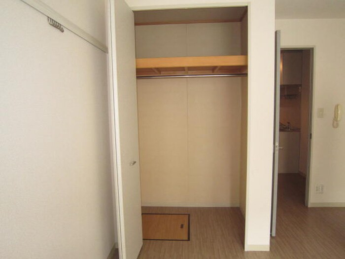 物件内観写真10　(収納)