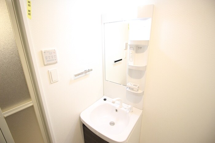 物件内観写真12　(洗面)