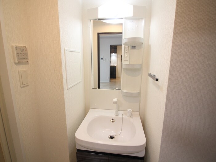 物件内観写真13　(洗面)