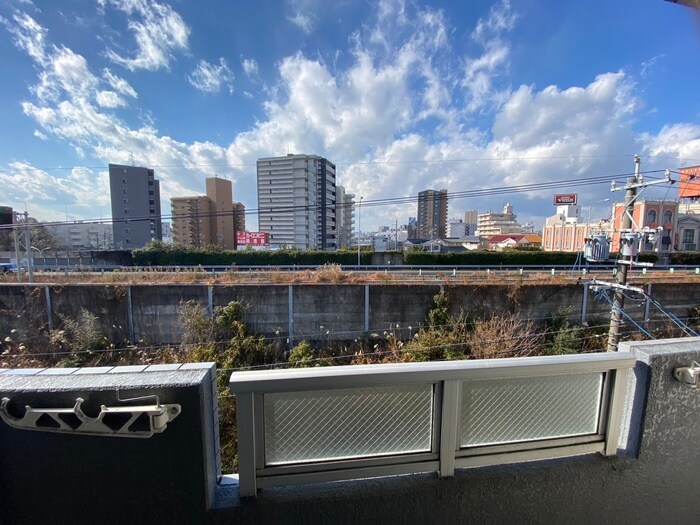 物件内観写真15　(室内からの展望)