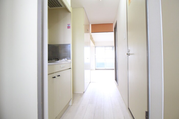 物件内観写真15　(廊下)