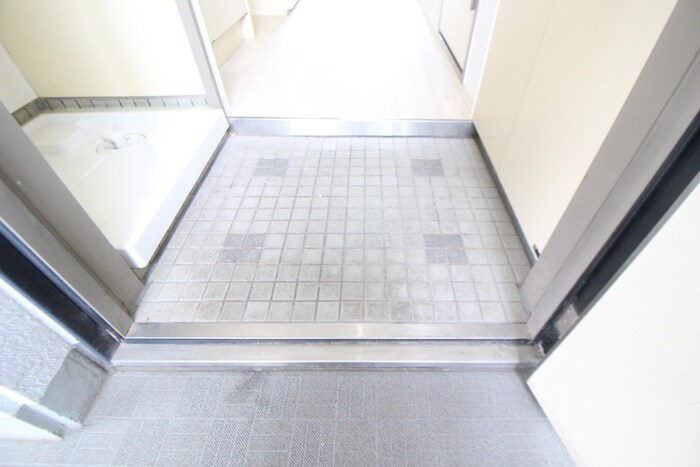 物件内観写真20　(玄関)