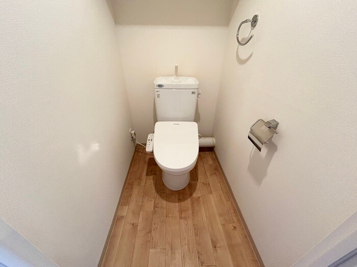 物件内観写真11　(トイレ)