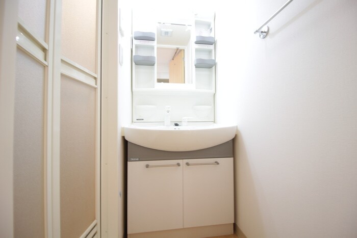 物件内観写真12　(洗面)