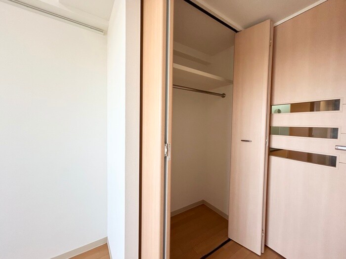 物件内観写真13　(収納)