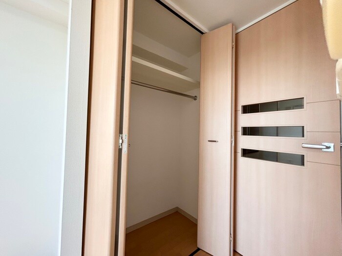 物件内観写真13　(収納)