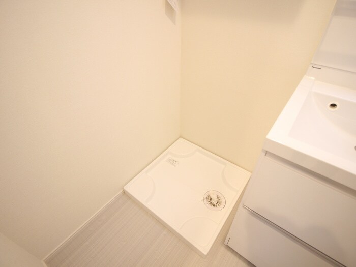 物件内観写真14　(洗濯機置場)