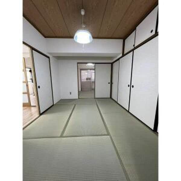 物件内観写真8　(居室)