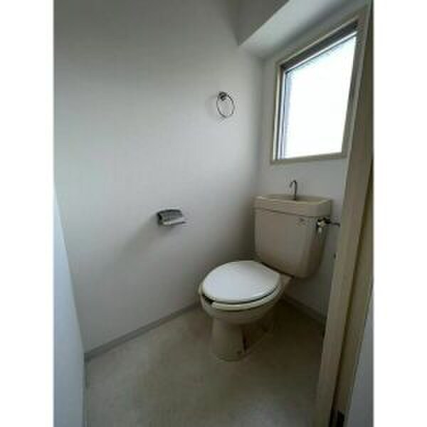 物件内観写真13　(トイレ)