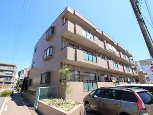 ラウムズ植田外観写真