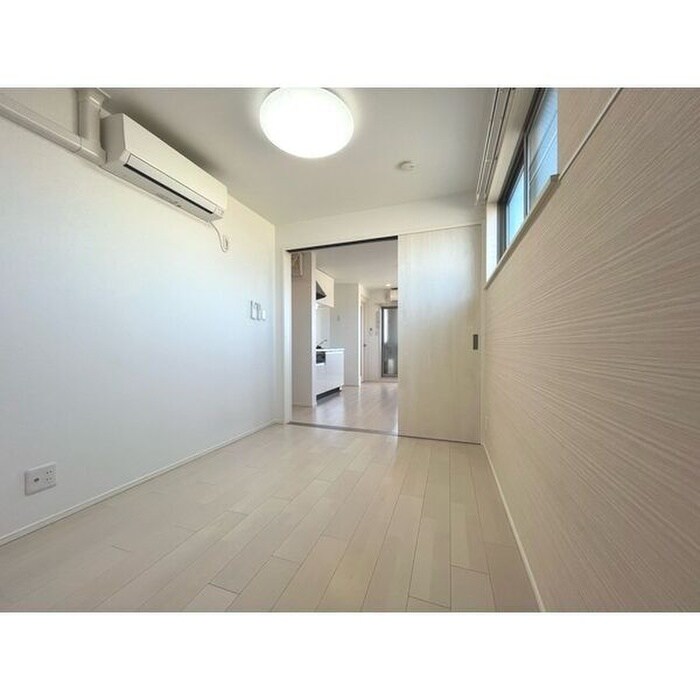 物件内観写真10　(内観写真)