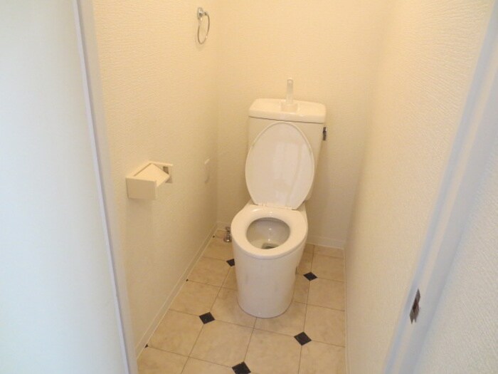 物件内観写真11　(トイレ)