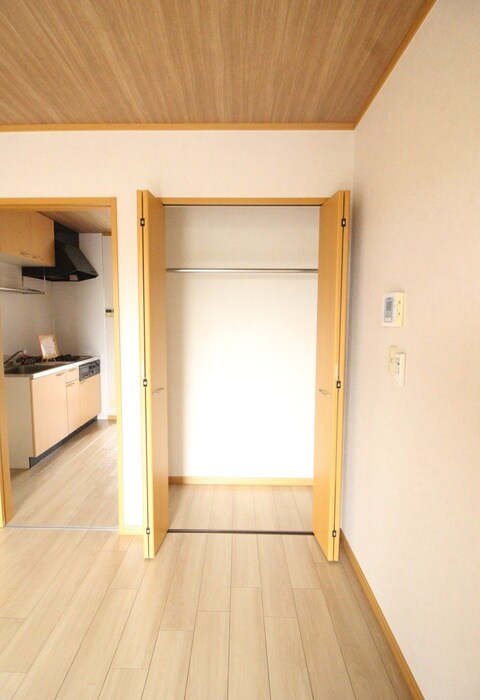 物件内観写真9　(収納)