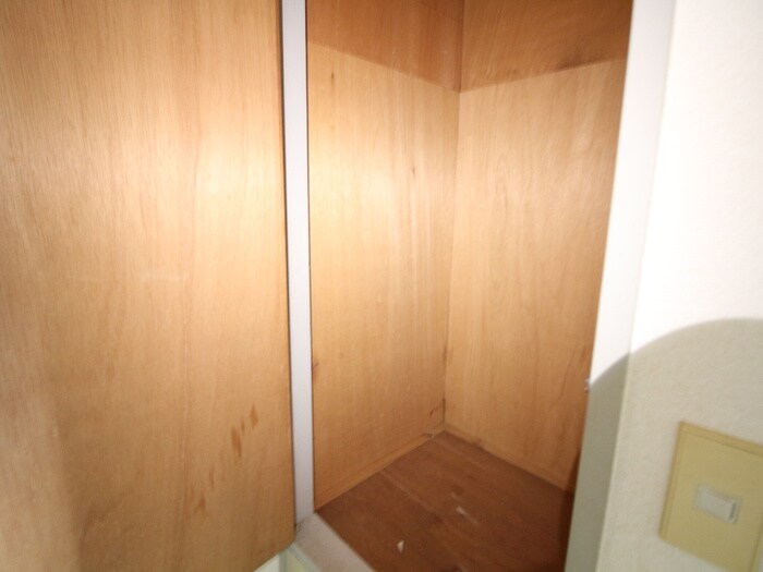 物件内観写真10　(収納)