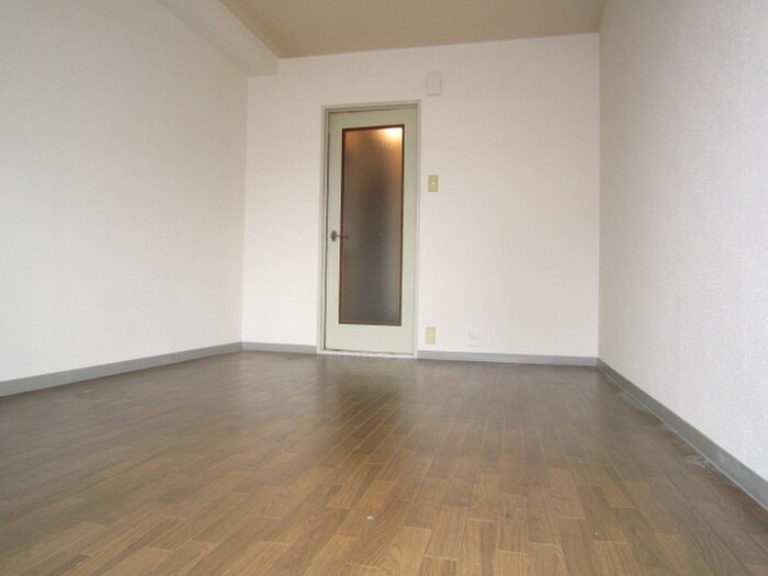 物件内観写真11　(居室)