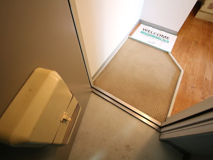 物件内観写真17　(玄関)