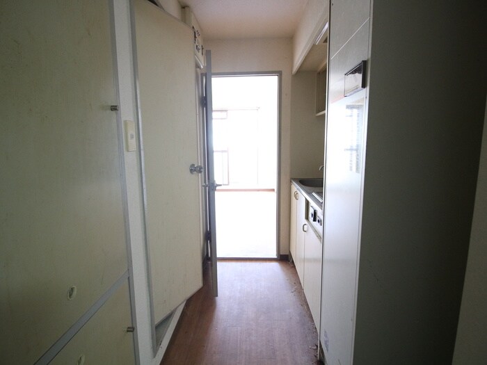 物件内観写真18　(廊下)