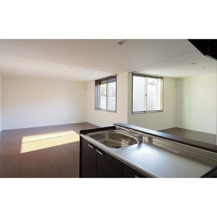 物件内観写真4　(居室)