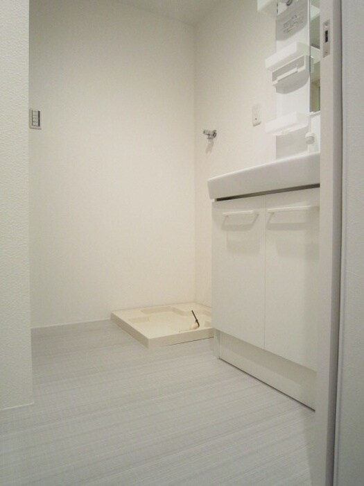 物件内観写真11　(洗面)