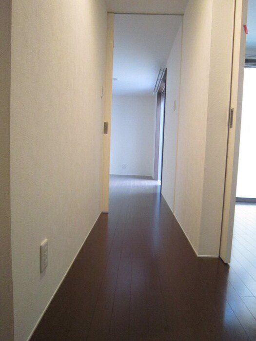 物件内観写真17　(廊下)