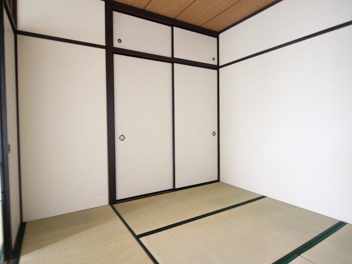 物件内観写真18　(居室)