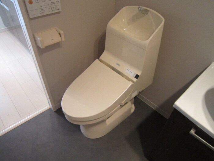 物件内観写真10　(トイレ)