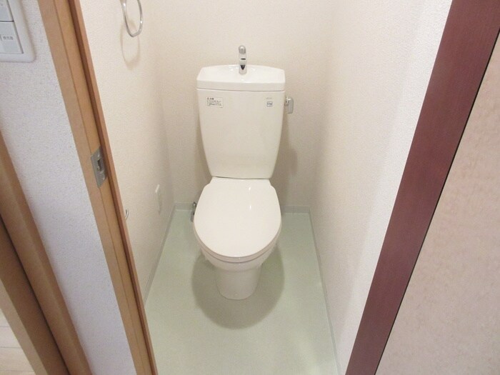 物件内観写真11　(トイレ)