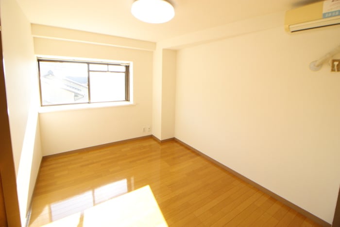 物件内観写真10　(居室)