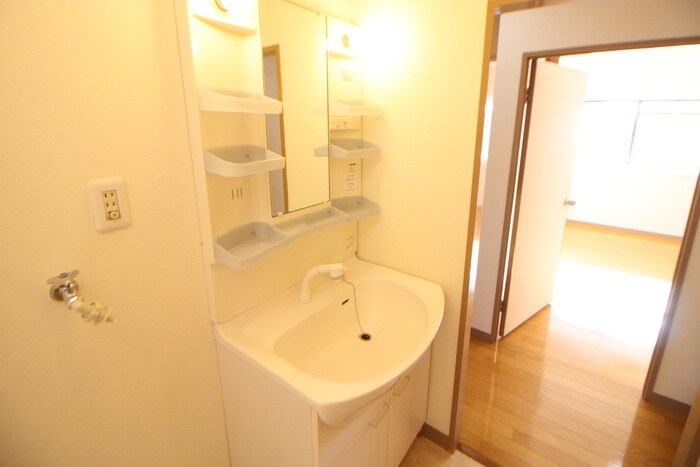 物件内観写真15　(洗面)