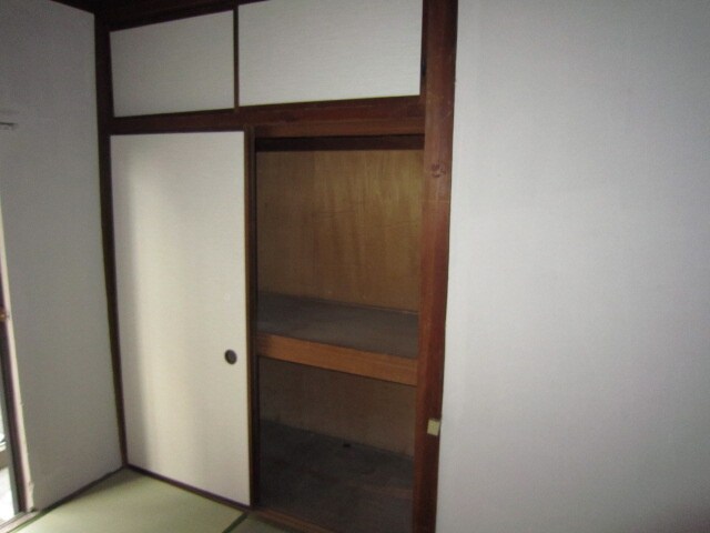 物件内観写真11　(収納)