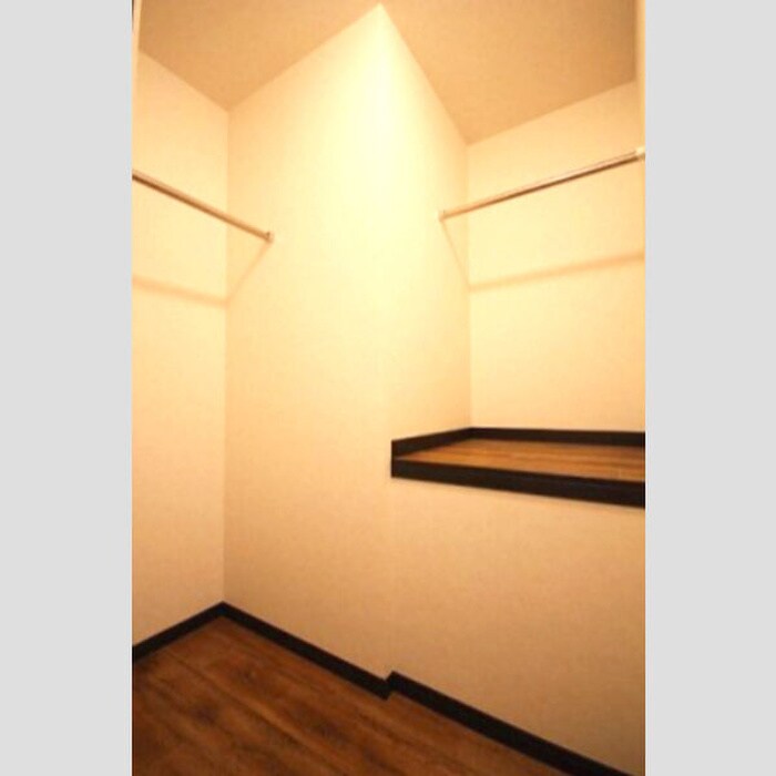 物件内観写真10　(収納)