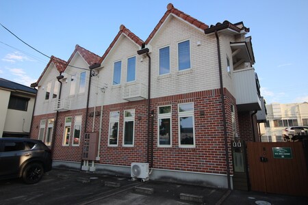 ROYAL　BRICKS　APARTMENT　IV外観写真