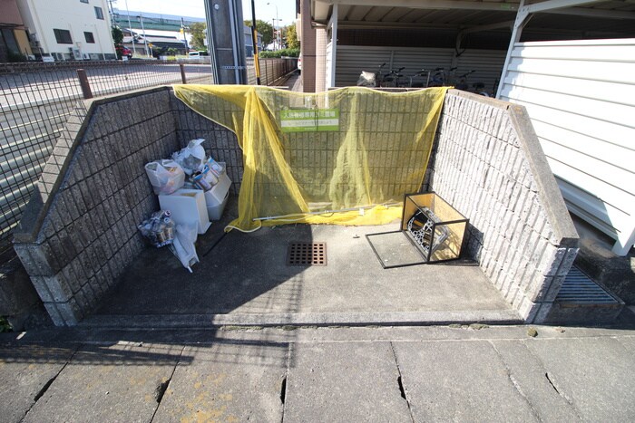 物件外観写真6　(建物設備)