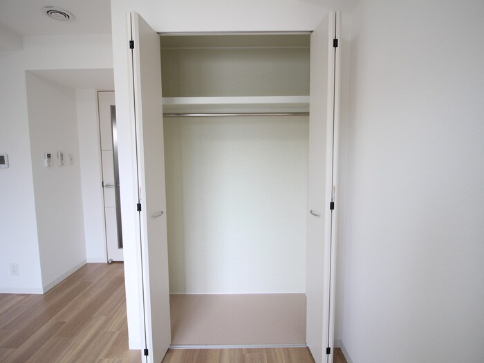 物件内観写真13　(収納)