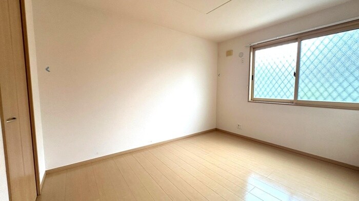 物件内観写真18　(居室)