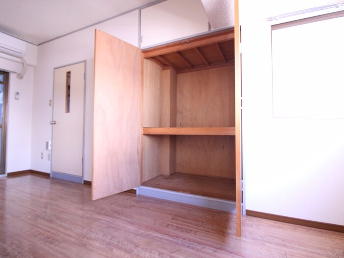 物件内観写真11　(収納)