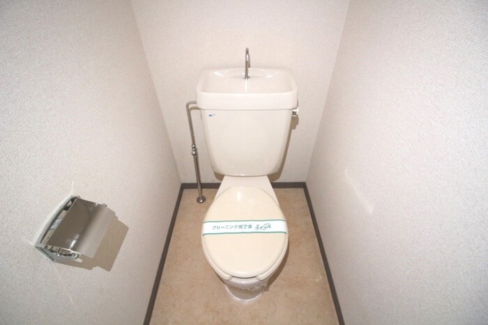 物件内観写真13　(トイレ)