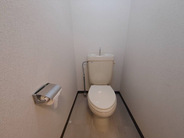 物件内観写真14　(トイレ)