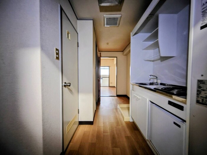 物件内観写真17　(廊下)