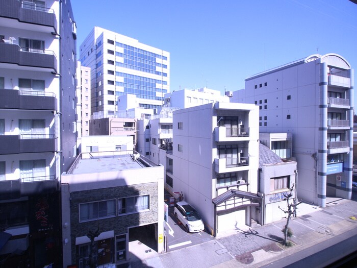 物件内観写真20　(室内からの展望)