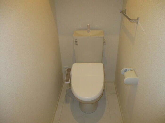 物件内観写真17　(トイレ)