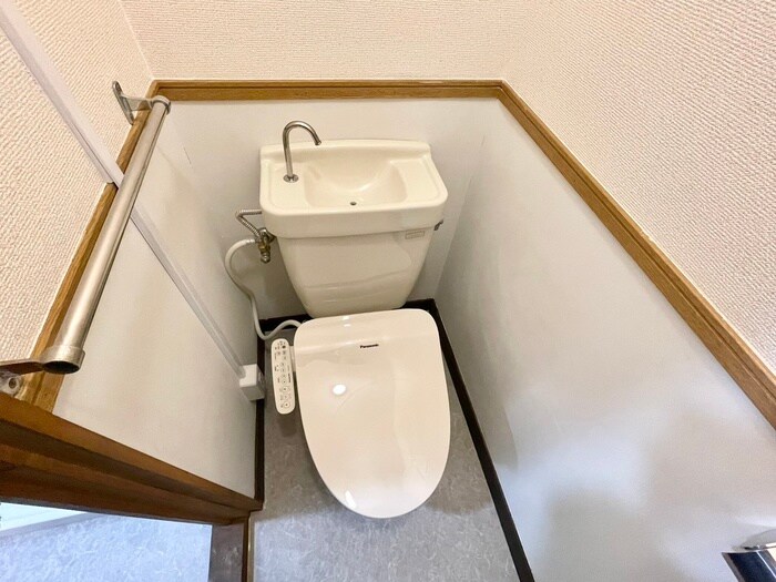 物件内観写真11　(トイレ)