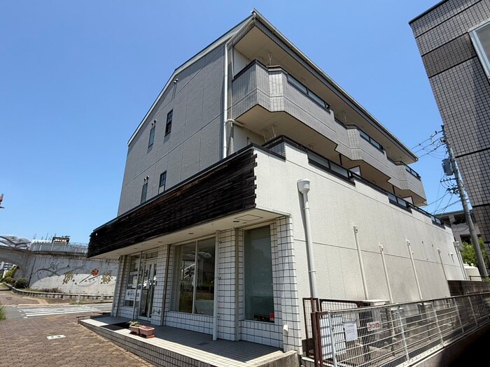 物件外観写真6　(外観写真)