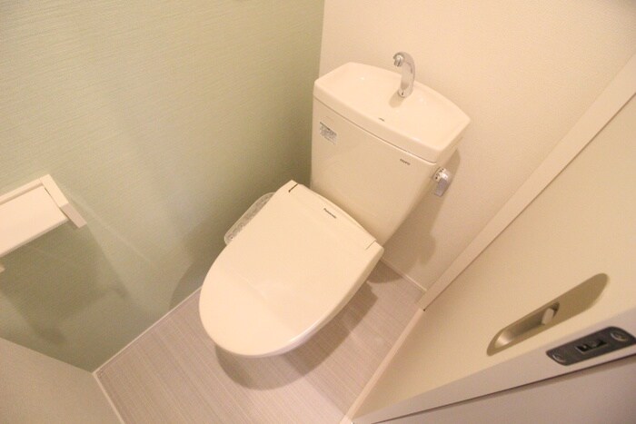 物件内観写真8　(トイレ)