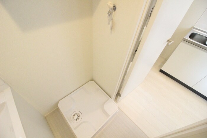 物件内観写真9　(洗濯機置場)