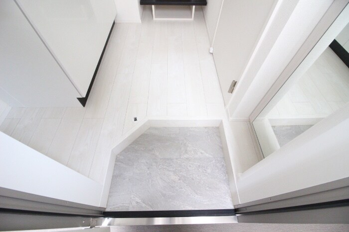 物件内観写真20　(玄関)